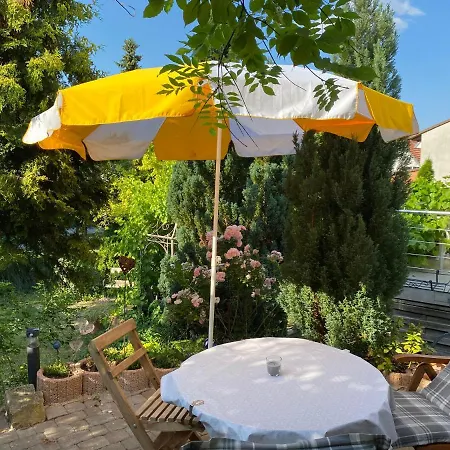 Διαμέρισμα Mit Schoener Terrasse.