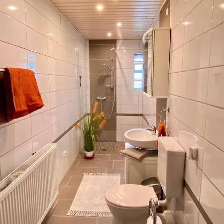 Mit Schoener Terrasse. Ellerstadt