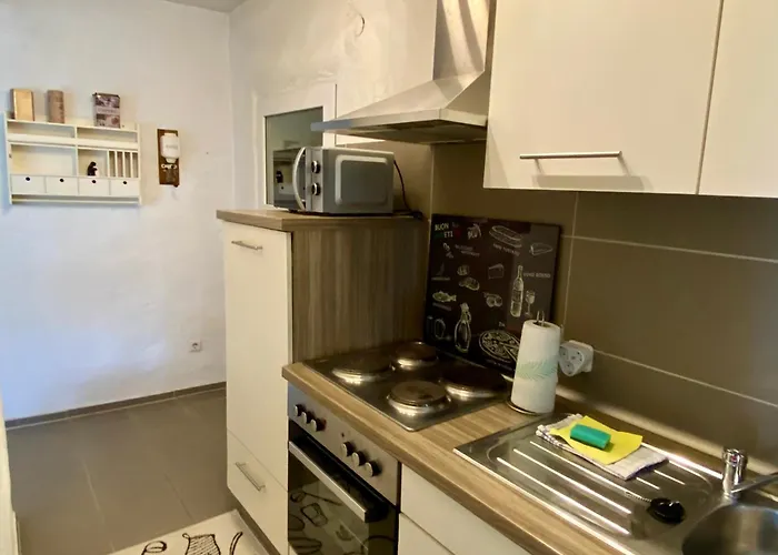 Mit Schoener Terrasse. Ellerstadt